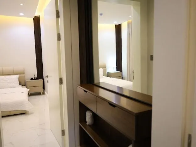 شقة فاخره بدخول ذاتي Apartment Riyadh
