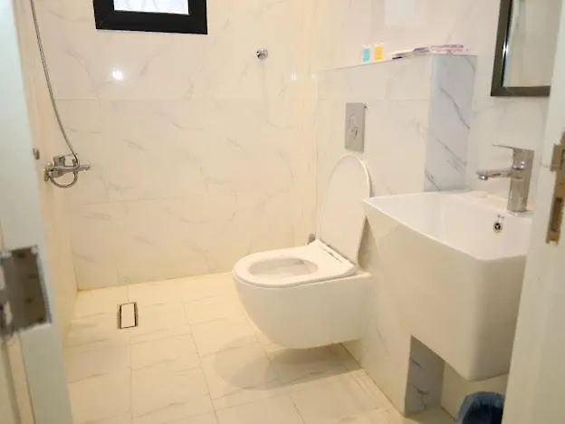 شقة فاخره بدخول ذاتي Apartment Riyadh